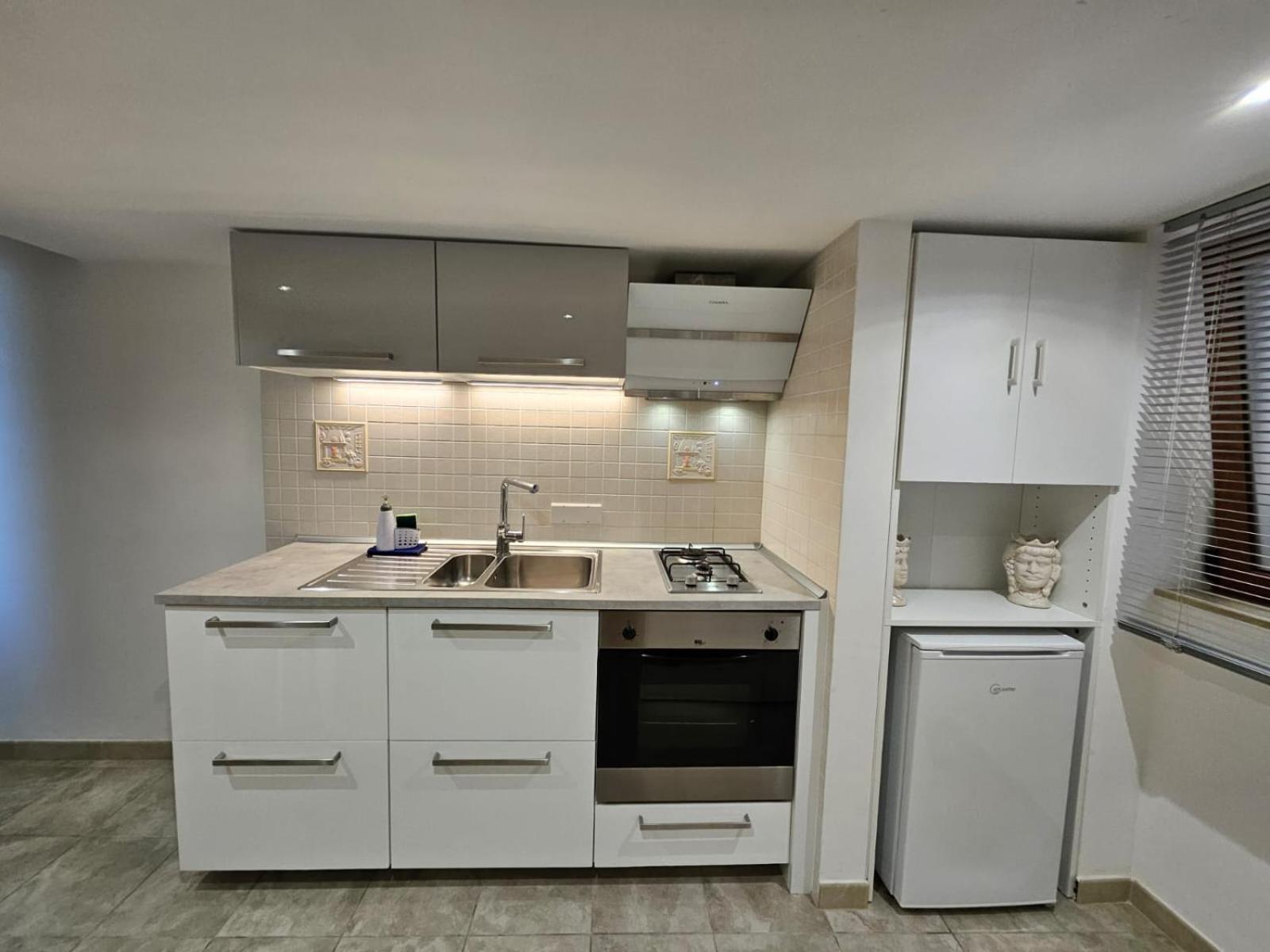 Guru House B&B Apartments Milazzo Kültér fotó